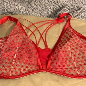 NEW VICTORIAS. SECRET